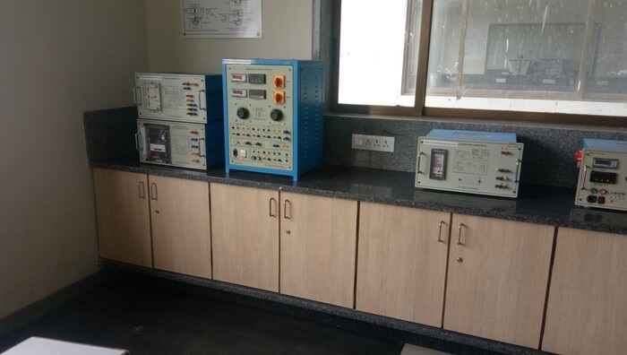 Electrical Drives, Power system, and Switchgear Protection Lab (EEL-7)