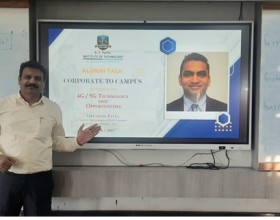 Alumni Talk [online]