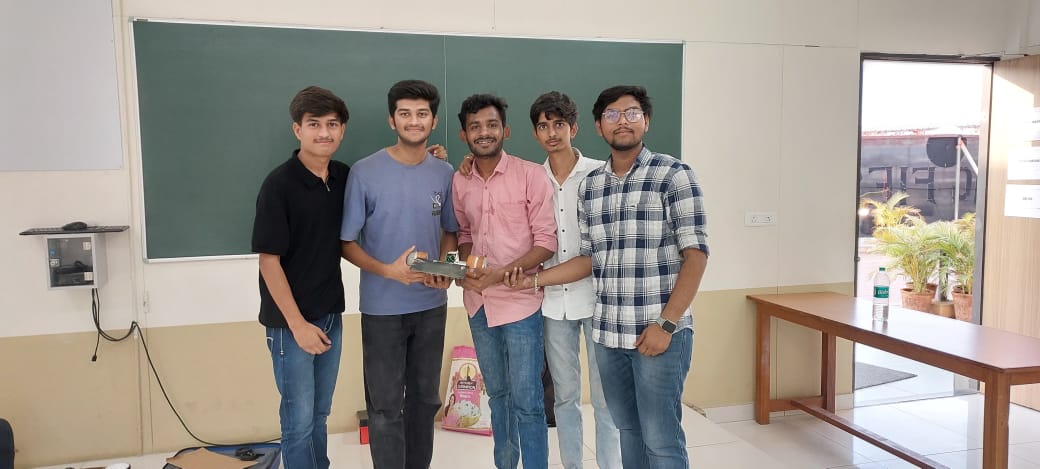 VhyuAstra Robotics Junior Team Secures 2nd Prize at Robo Sumo Event, IIIT Surat